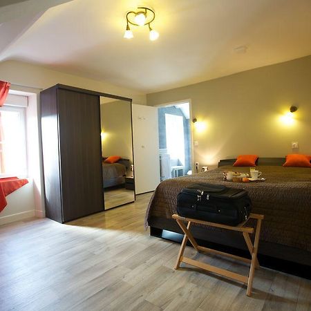 Logis Hotel Le Petit Breuil La Courtine Eksteriør billede